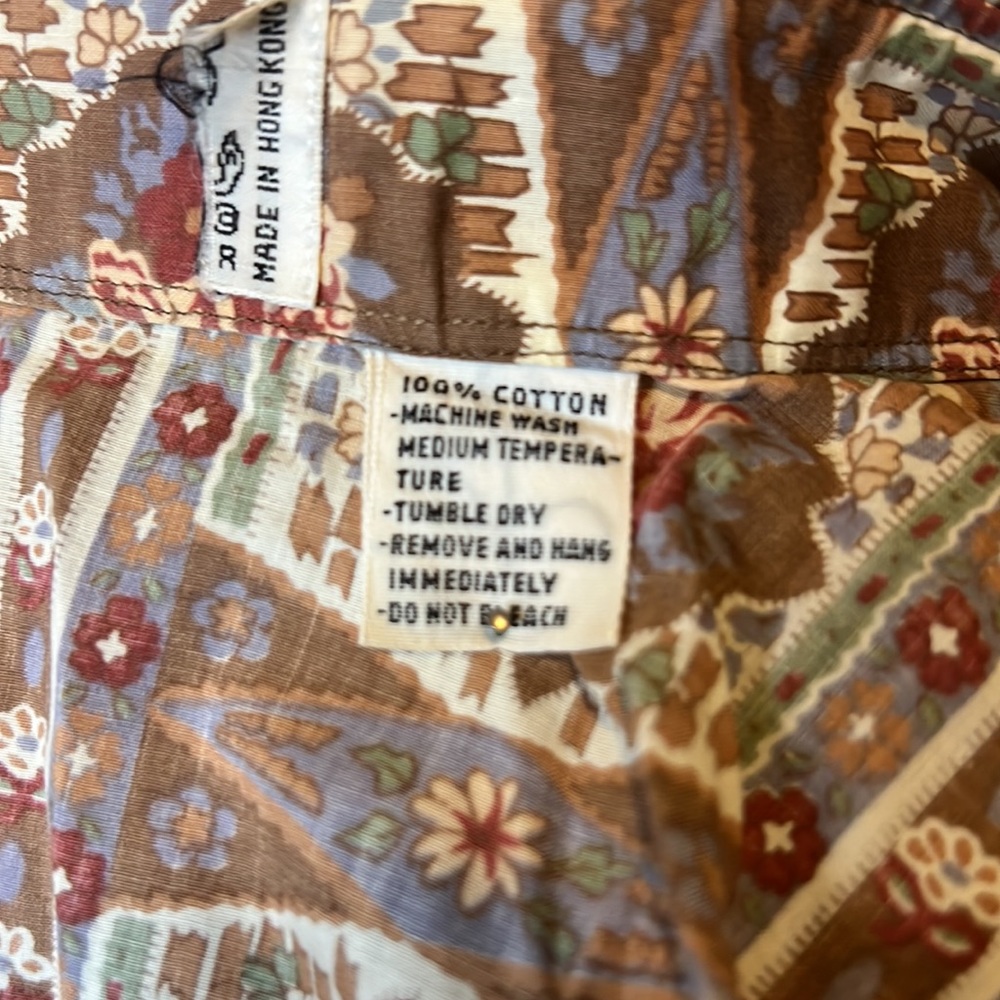 Vintage 70s Button up Top - Picture 4 of 4